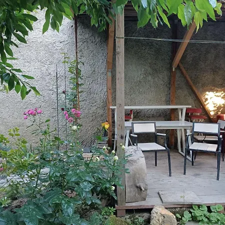 каюта у в доме у моря Apartment